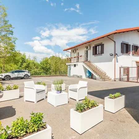 شقة - Il Diciottesimo Sole *